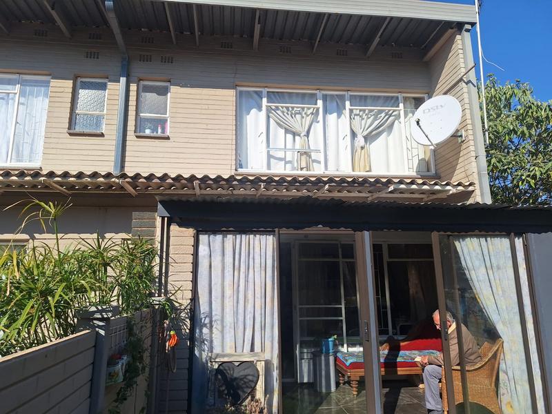 2 Bedroom Property for Sale in Adamayview North West